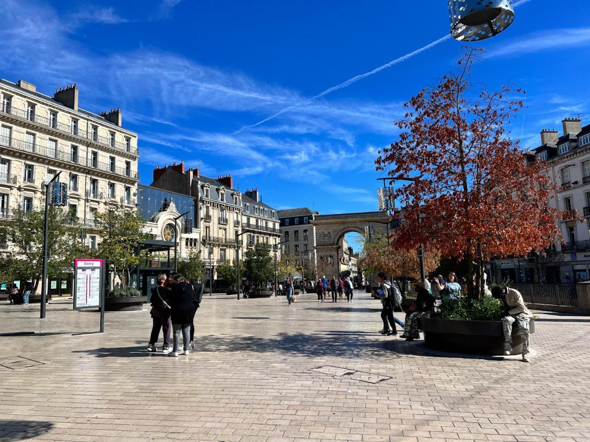 Rempart Tivoli Coeur De Ville Digione Esterno foto
